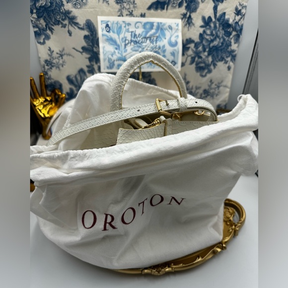 🆕 OROTON 🧿 NWT Mila Bucket Bag, White Snakeskin Textured Leather - Picture 5 of 15